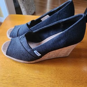 Toms espadrille shoes